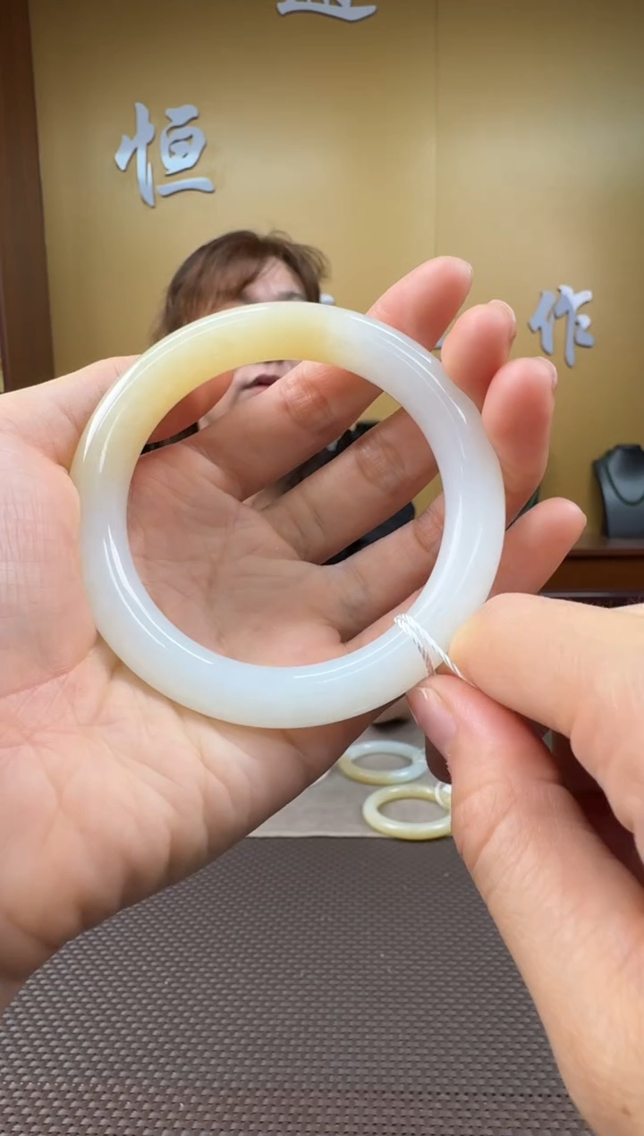 和田玉未镶嵌颈饰手镯59