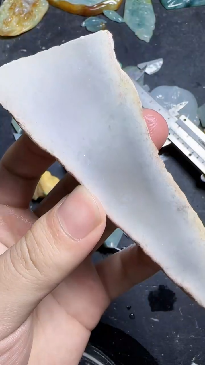 未镶嵌挂件翡翠生**近024