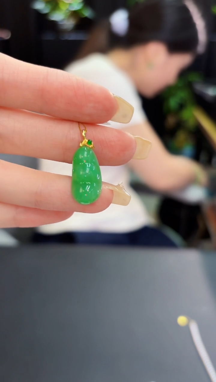 翡翠18K金镶嵌吊坠(不含链) 缅料A货/支持复检/一件