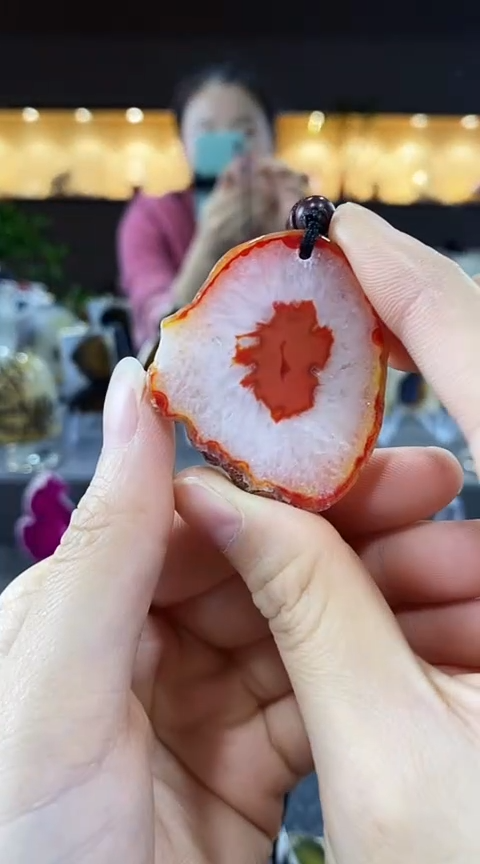 未镶嵌颈饰玛瑙/玉髓东**人玛瑙