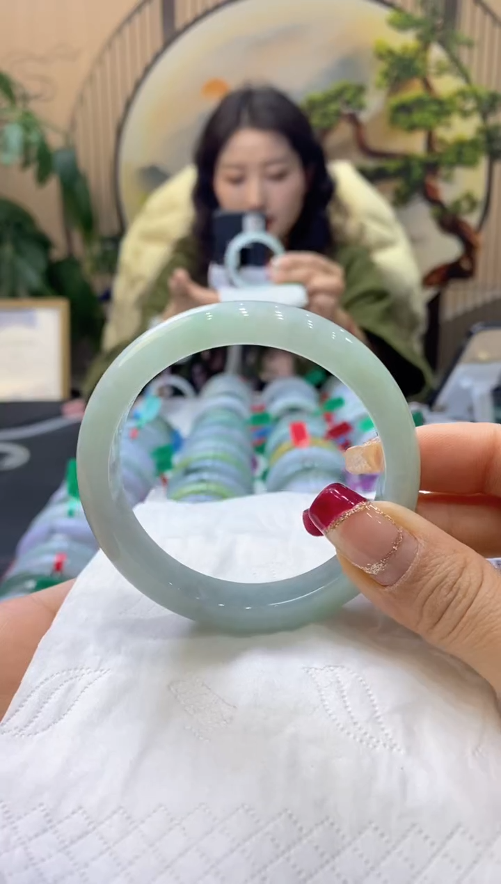 【闪购商品】翡翠手镯未镶嵌99900833