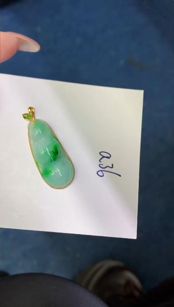 【闪购商品】翡翠颈饰18K金镶嵌00000000000