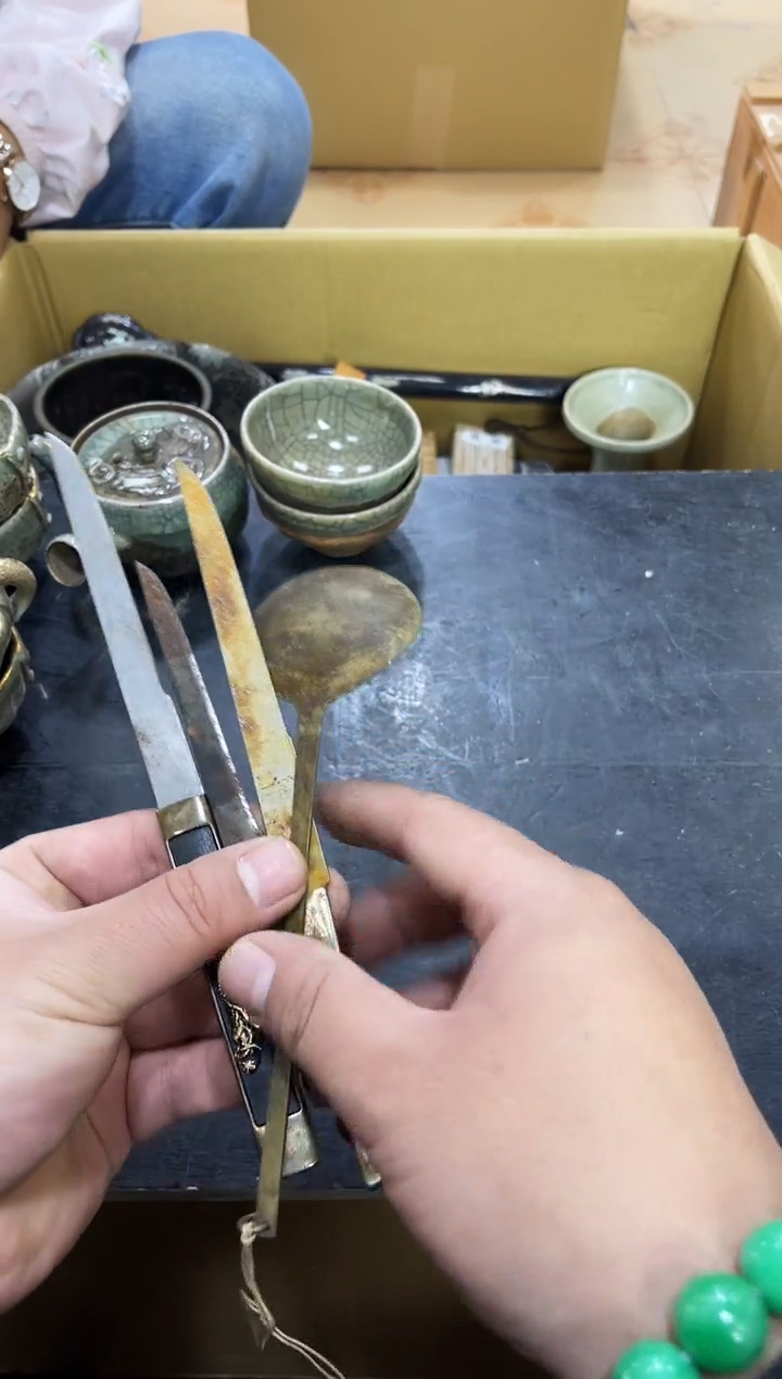  如图所示 阁集工艺品