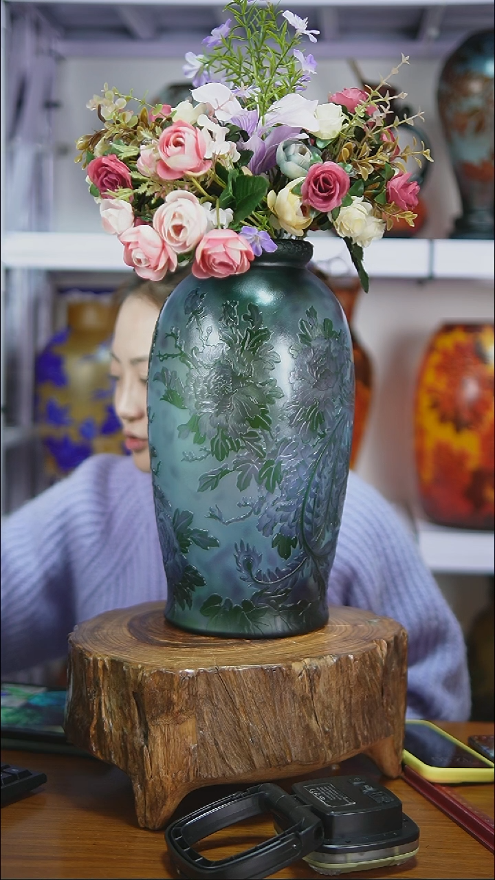 孤品牡丹凤凰格雷花瓶