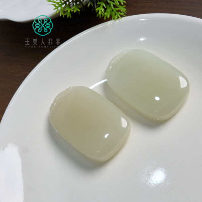 石惑珠宝%和田玉无事牌吊坠约50*31mm%多样性发一