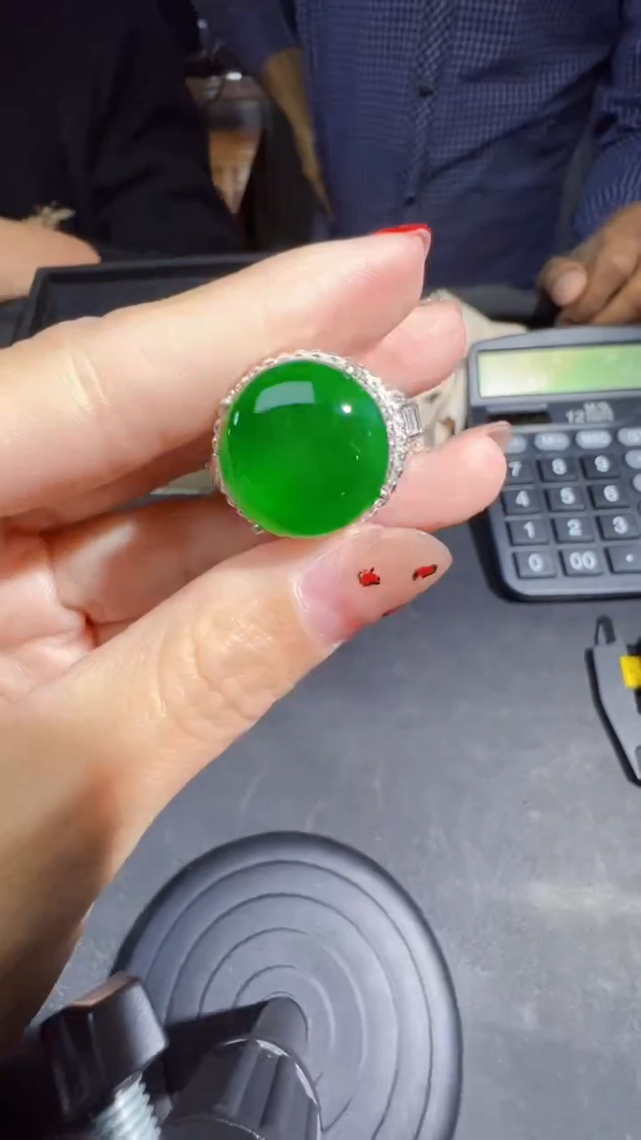 【闪购商品】定制翡翠未镶嵌蛋面1