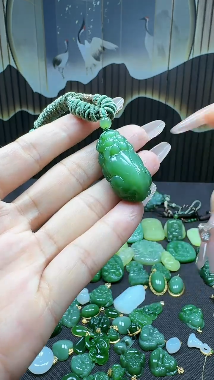 未镶嵌和田玉挂件1