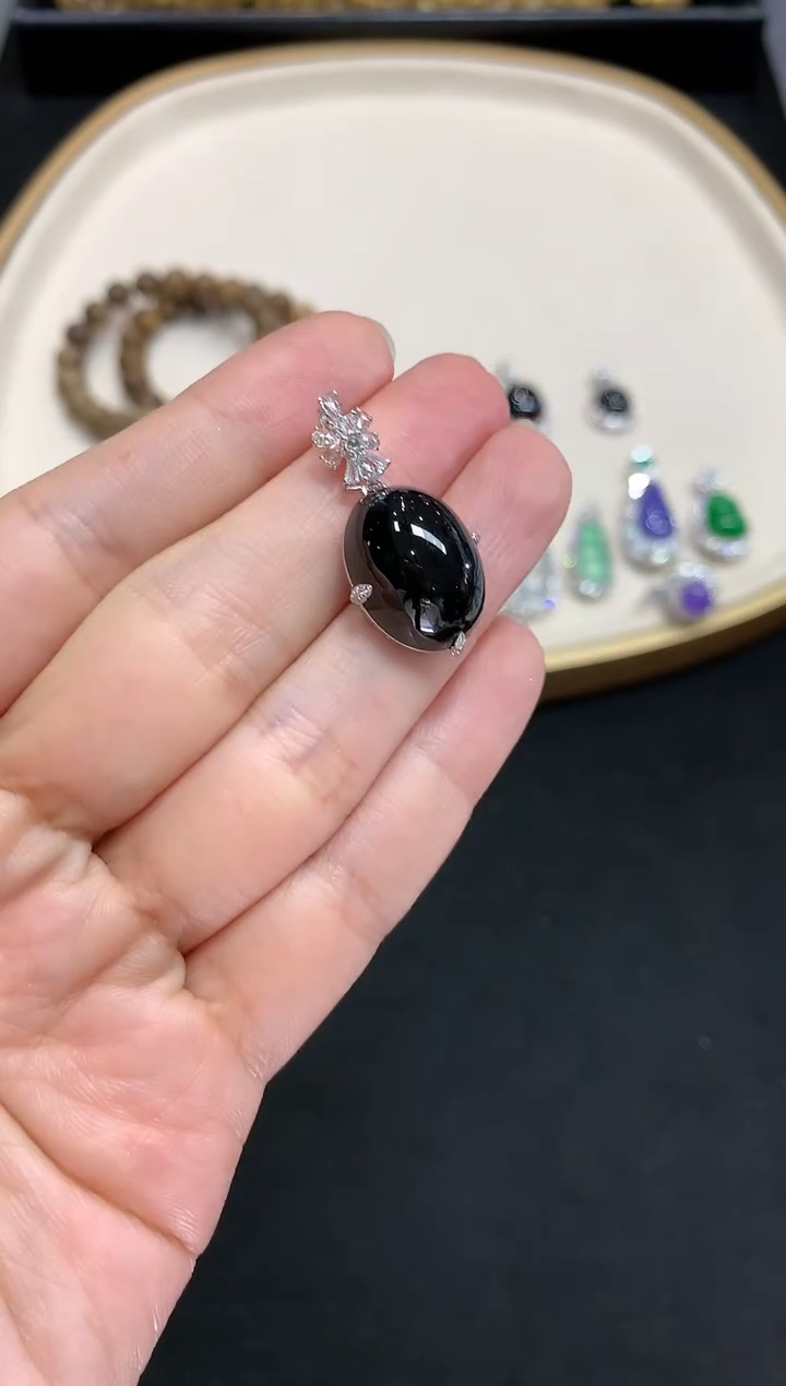 【闪购商品】翡翠吊坠(不含链)18K金镶嵌W275|4800