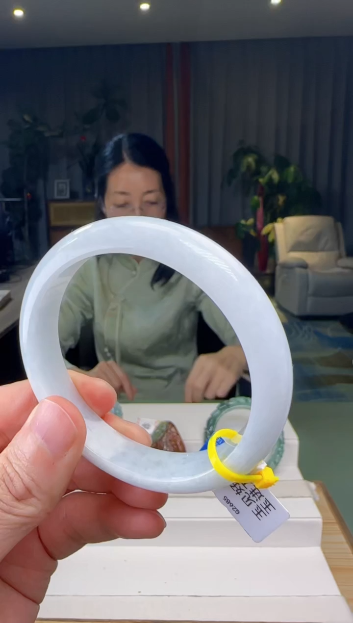 【闪购商品】翡翠手镯未镶嵌DY@@960Q3J13962