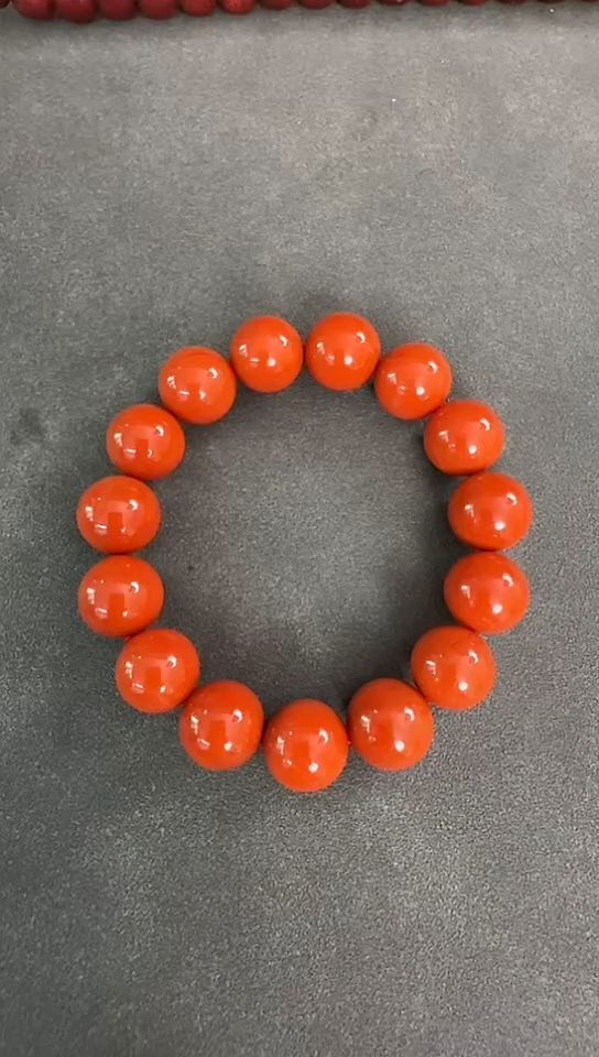 【闪购商品】红酸枝木类无事牌1.4红红手串