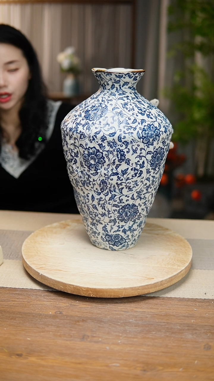 【闪购商品】陶瓷   花器青花瓷缠枝莲高脚