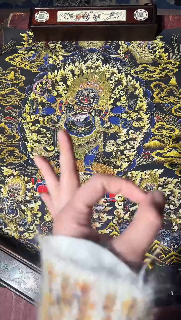 卷轴画卷轴画龙妹的唐卡tk16078