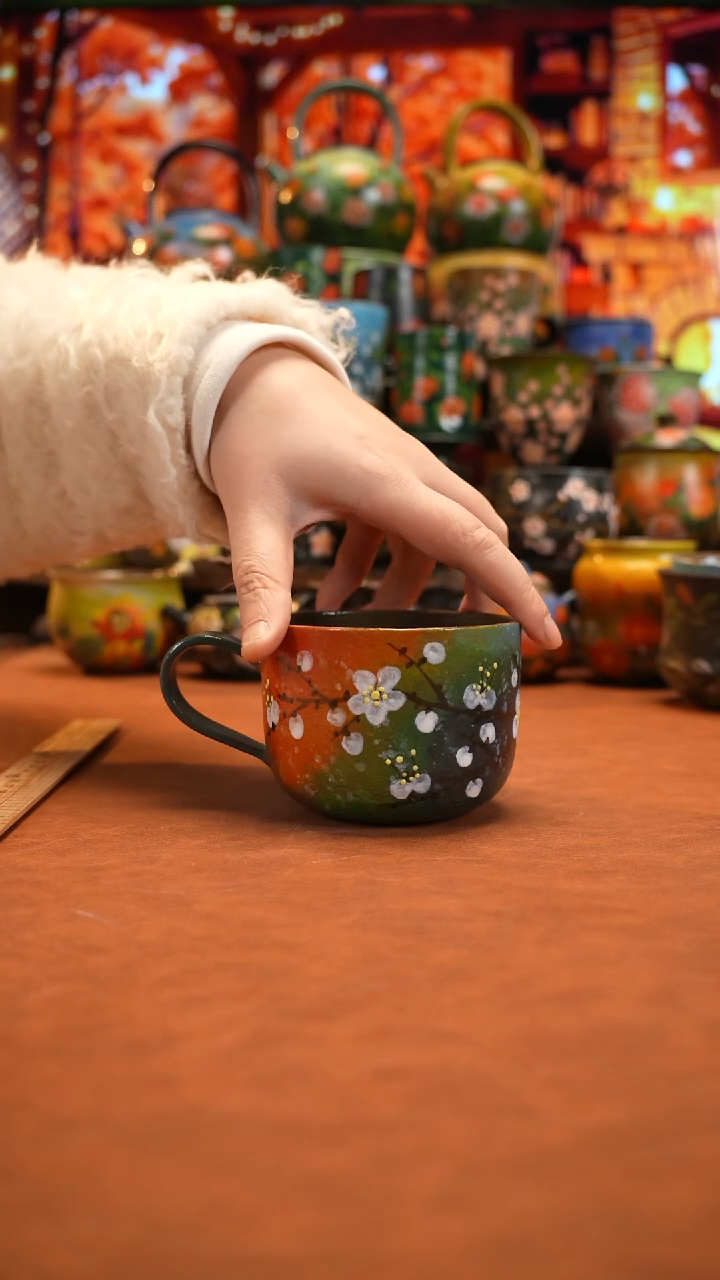 油画   釉下彩   杯子