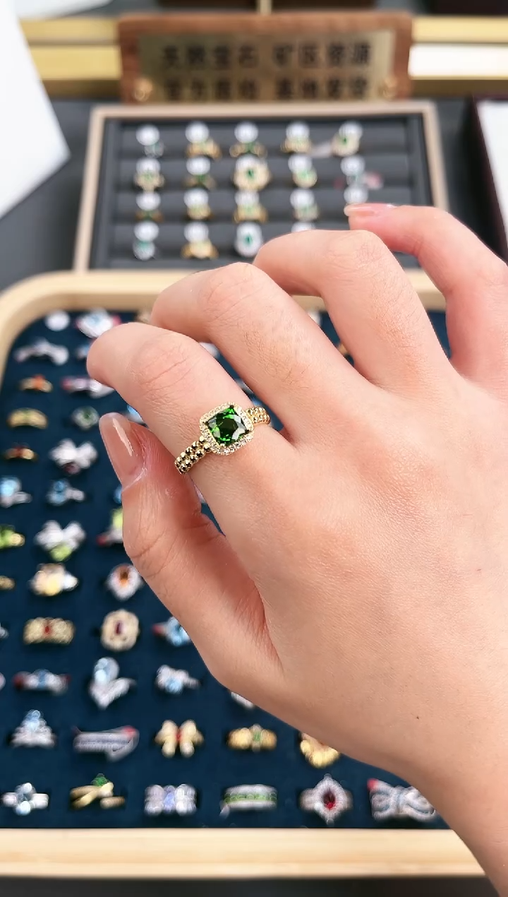 【闪购商品】透辉石戒指银S925镶嵌y984