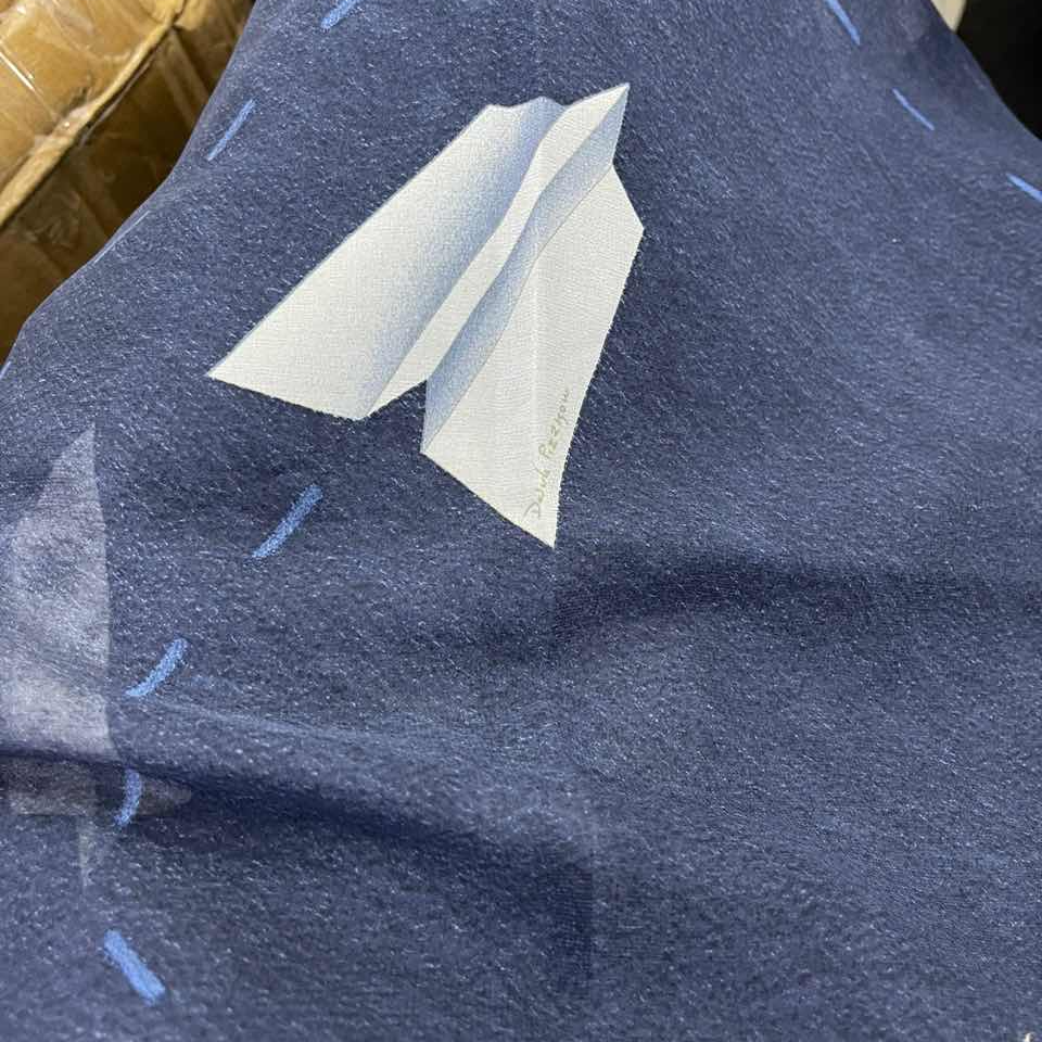 未使用 BVLGARI/宝格丽 花花纸飞机90X90CM丝巾 宝石蓝