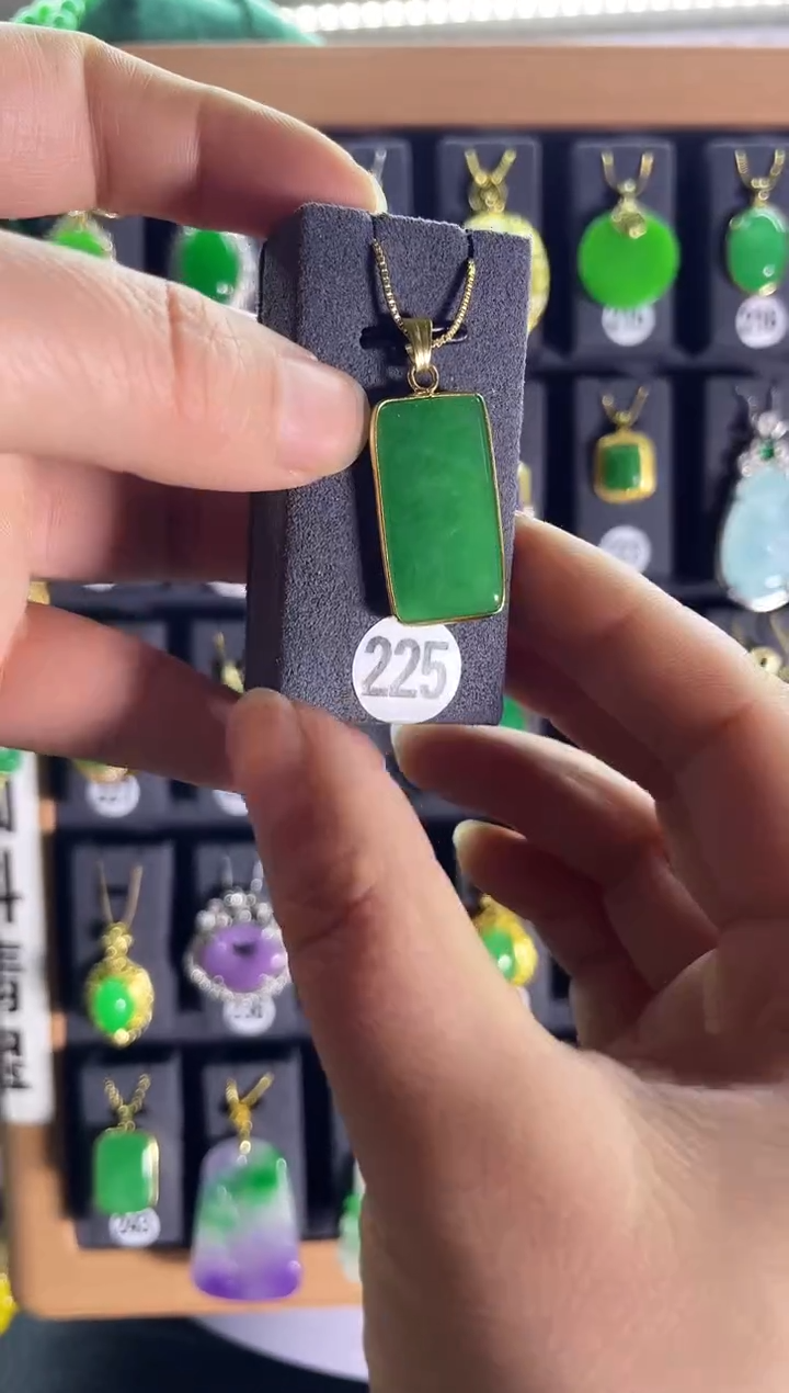 【闪购商品】翡翠耳饰银S925镶嵌225..