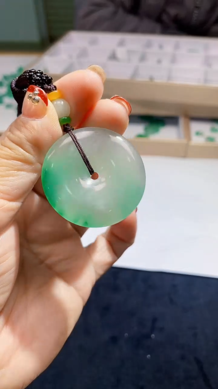 【闪购商品】石英质玉颈饰未镶嵌天然A货非洲翠，石英玉