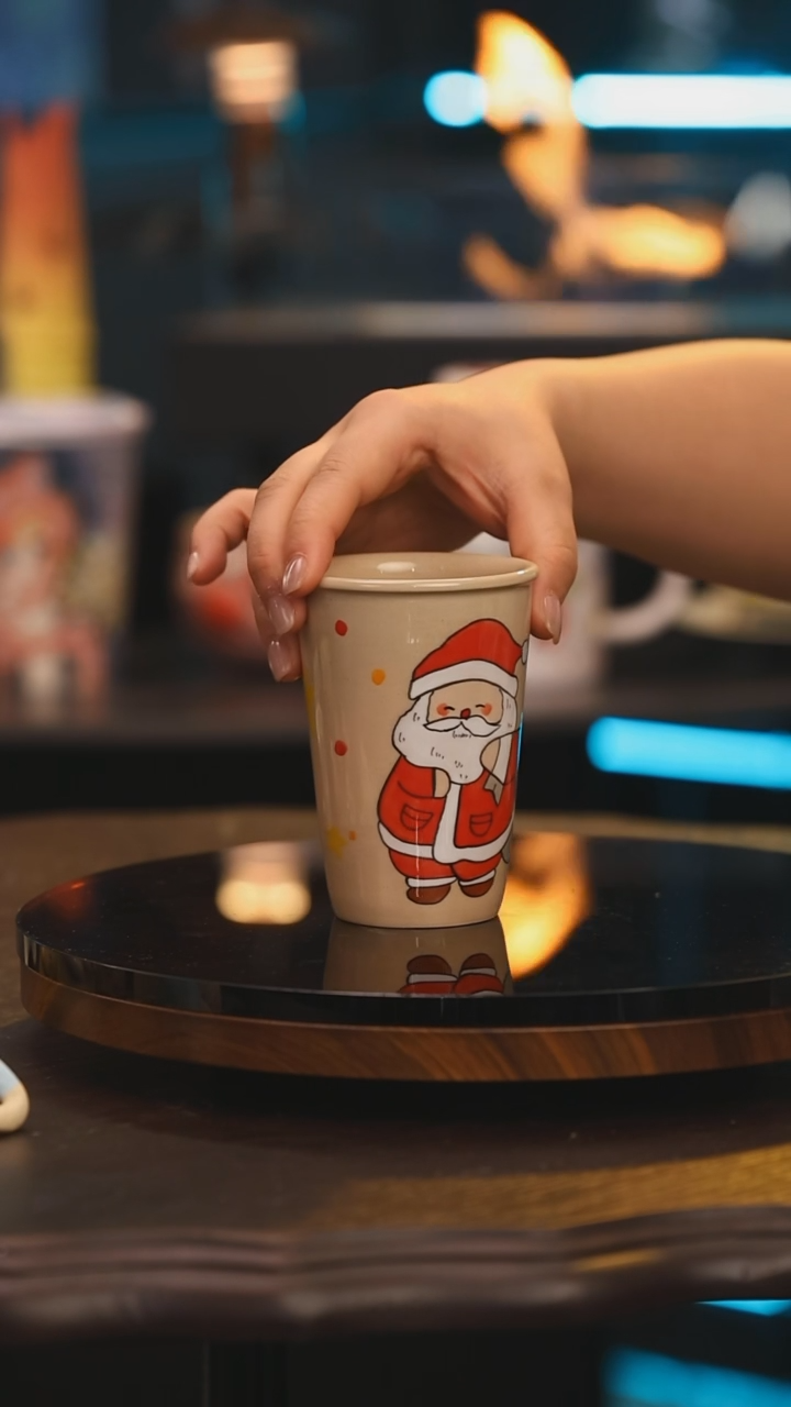 【闪购商品】摆件景德镇设计师釉下彩绘陶瓷