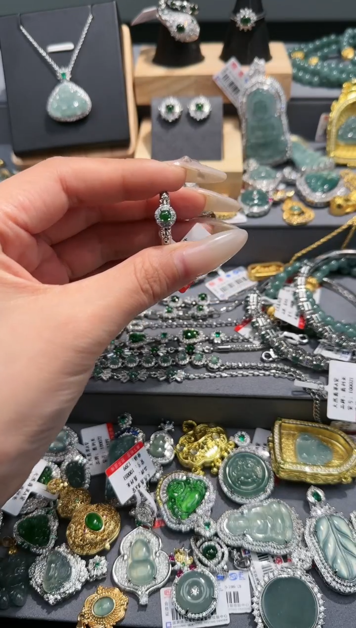 【闪购商品】翡翠戒指未镶嵌天然翡翠A货