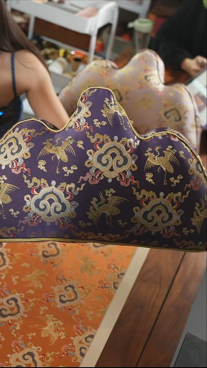 小号靠山···········