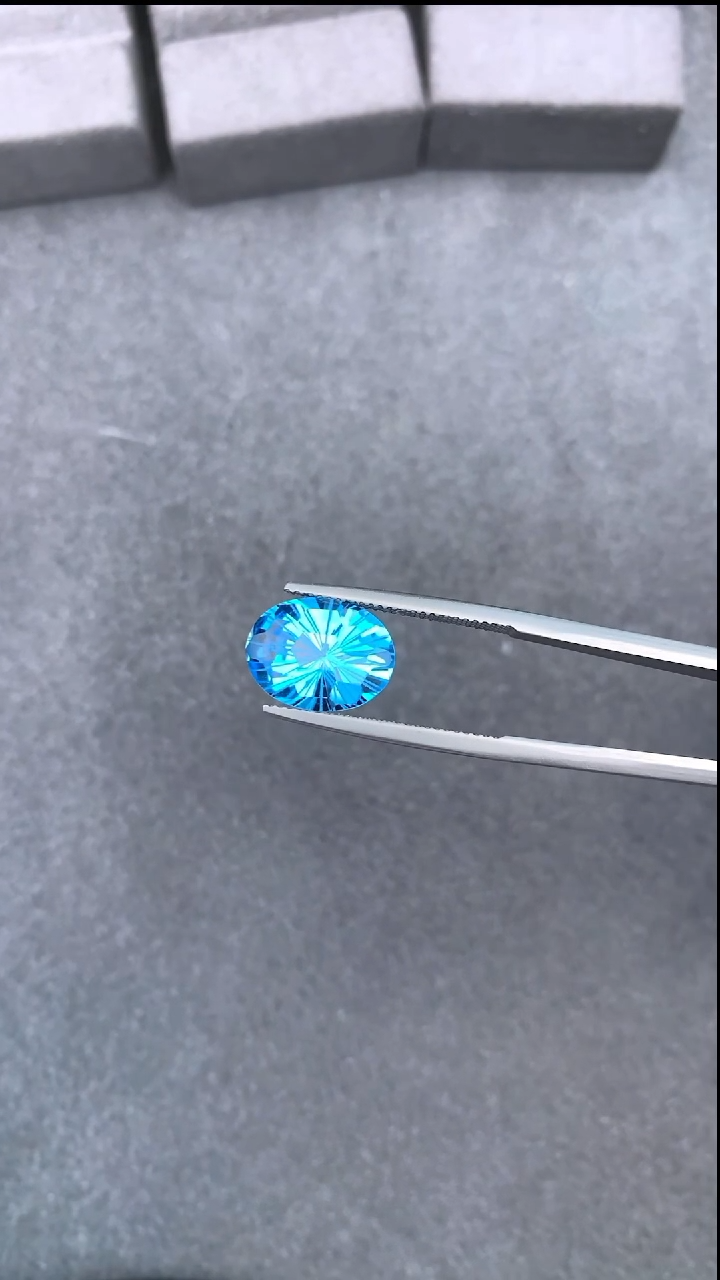 【闪购商品】托帕石裸石未镶嵌7.09克拉