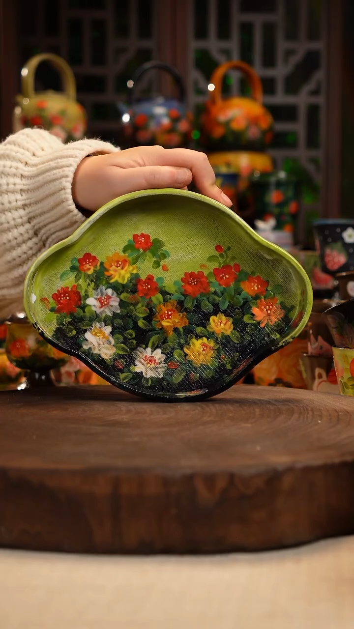 油画  手绘釉下彩