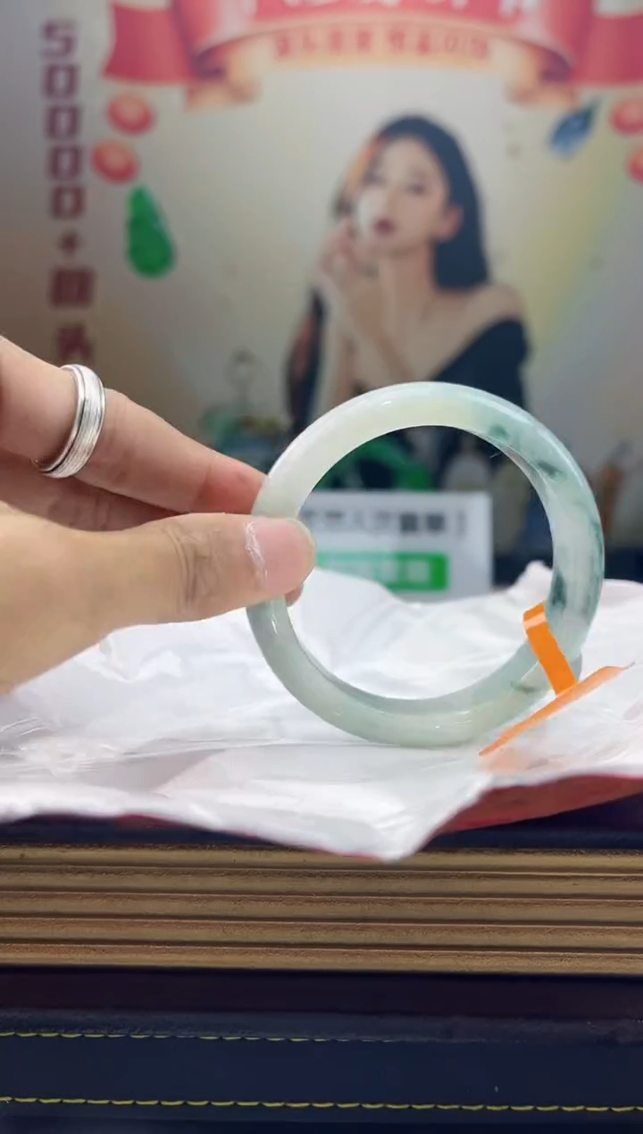 【闪购商品】翡翠手镯未镶嵌手镯6