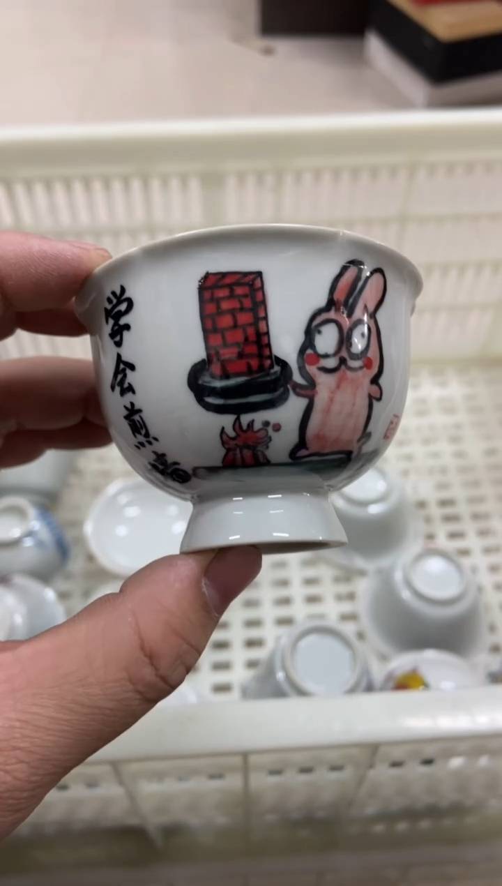 无运费险有瑕疵的摄影的产品有使用过的痕迹有点脏介意勿拍