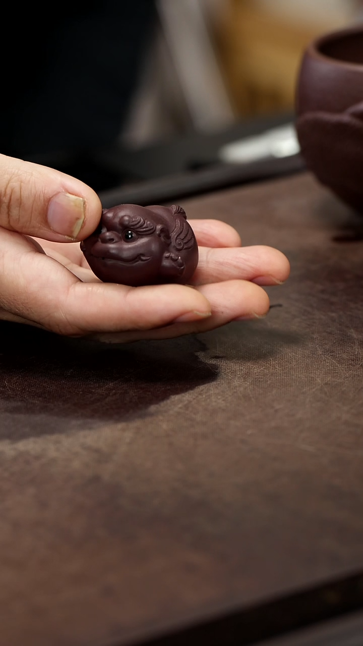 紫砂茶宠紫砂小貔貅
