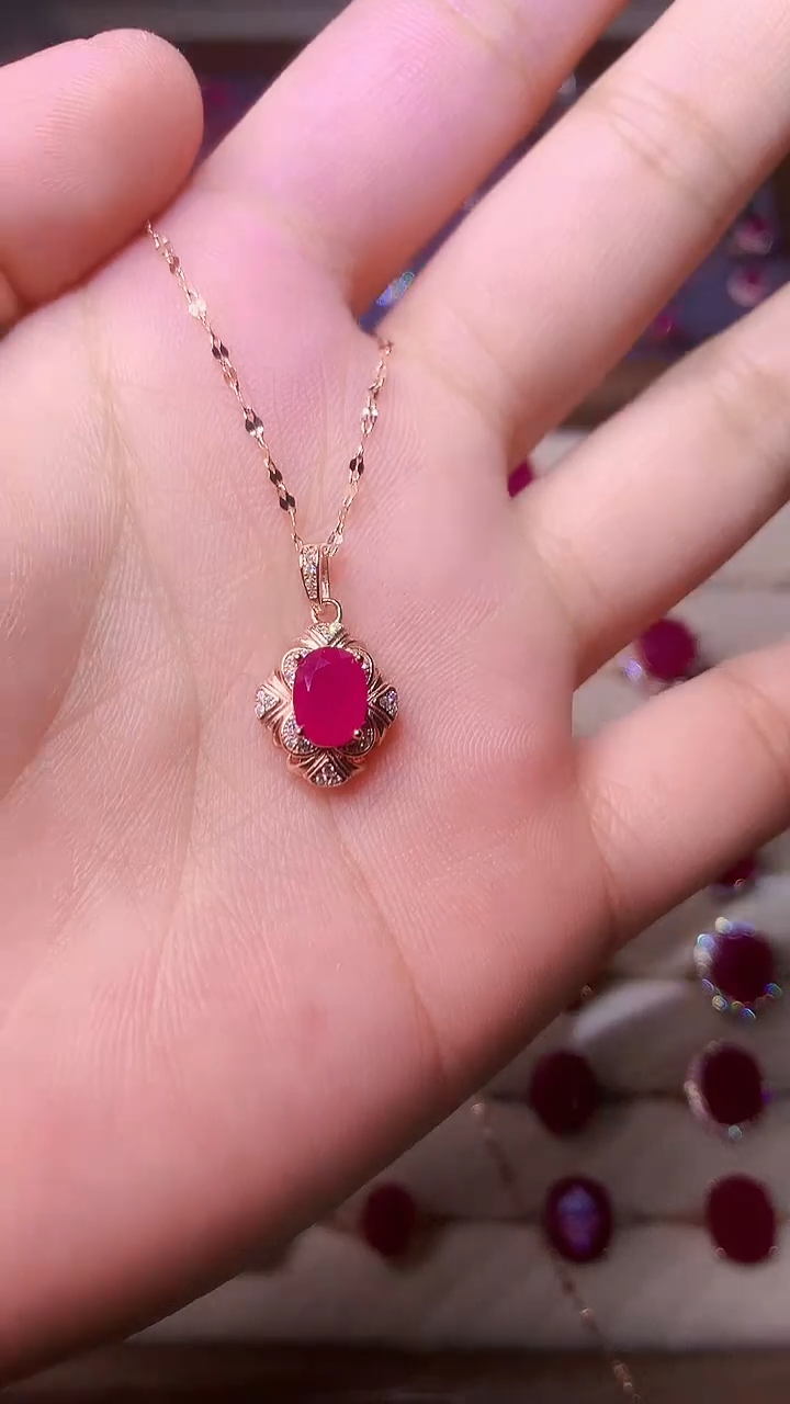 【闪购商品】红宝石吊坠(赠链)银S925镶嵌000