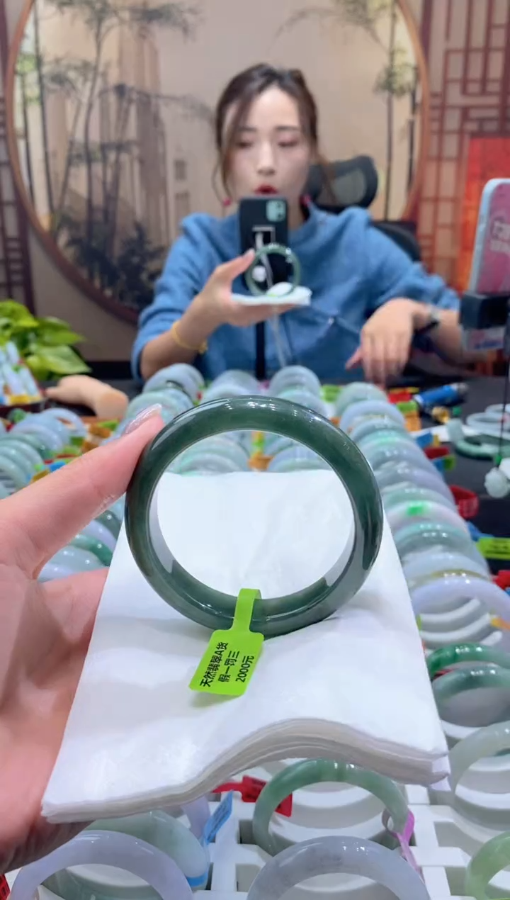 未镶嵌手镯翡翠000072565