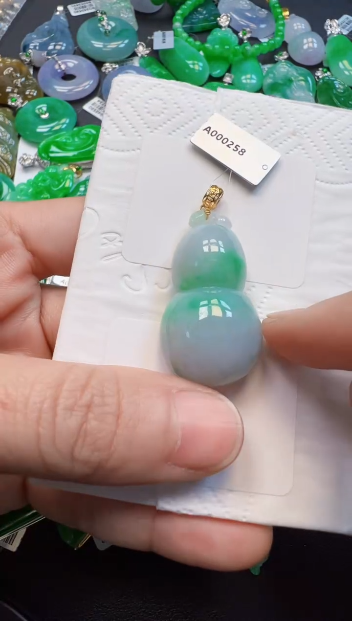 【闪购商品】翡翠吊坠(不含链)18K金镶嵌580