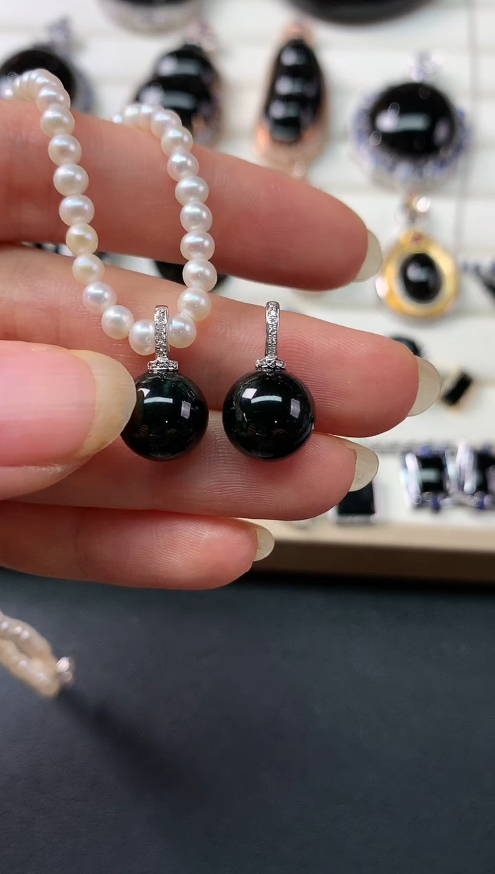 翡翠18K金镶嵌吊坠(不含链)多样性发其一D82|899