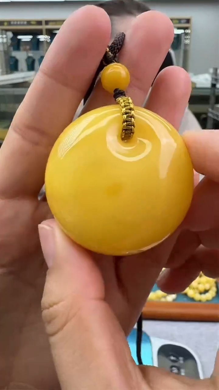 【闪购商品】琥珀颈饰未镶嵌949秒拍号