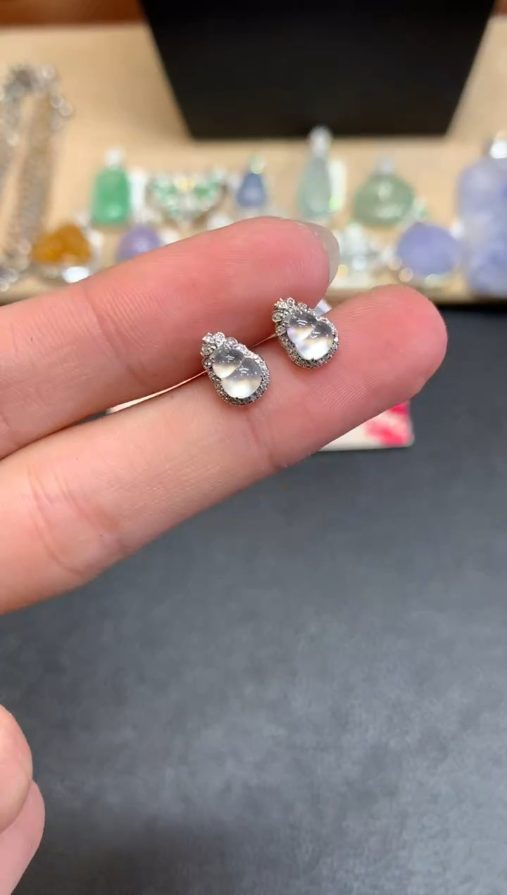 【闪购商品】翡翠耳饰18K金镶嵌葫芦【无服务费】