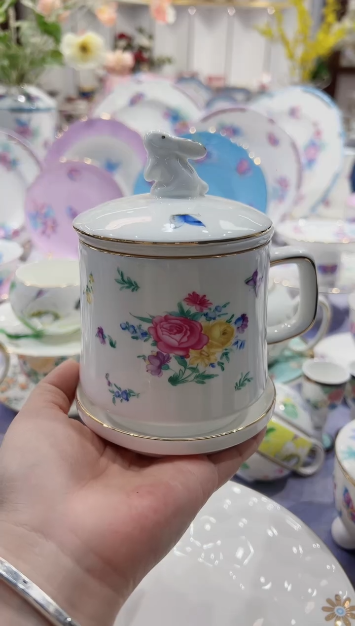 【闪购商品】骨瓷盖杯·