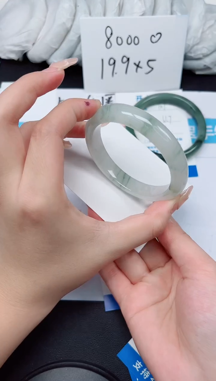 【闪购商品】石英质玉手镯未镶嵌G108-58.2