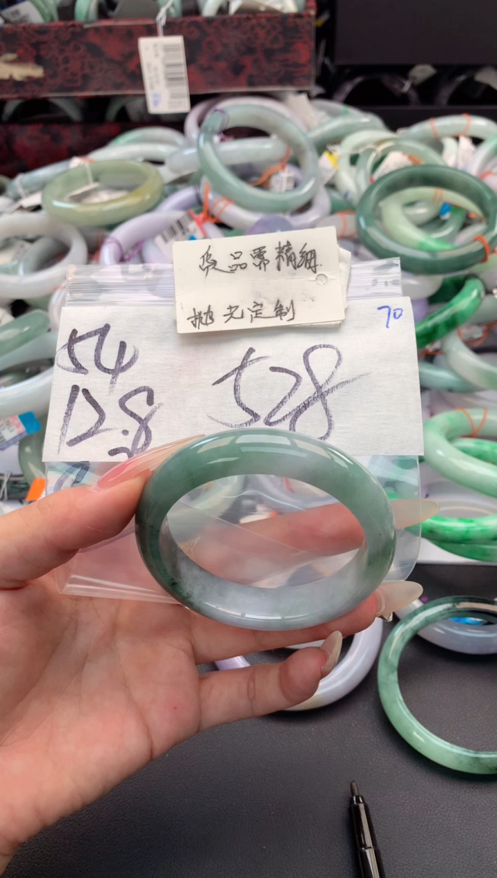【闪购商品】定制翡翠未镶嵌毛货需精细抛光+多人