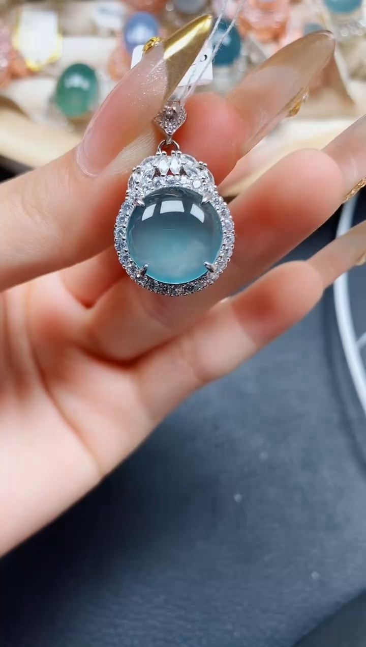 【闪购商品】翡翠吊坠(赠链)银S925镶嵌翡翠