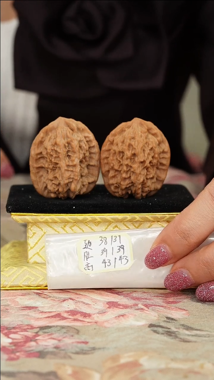 文玩核桃把件非嫁接马老四