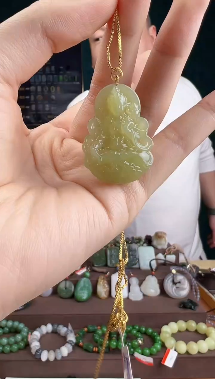 【闪购商品】和田玉颈饰18K金镶嵌 ZZ 拍一发一 多样性发货