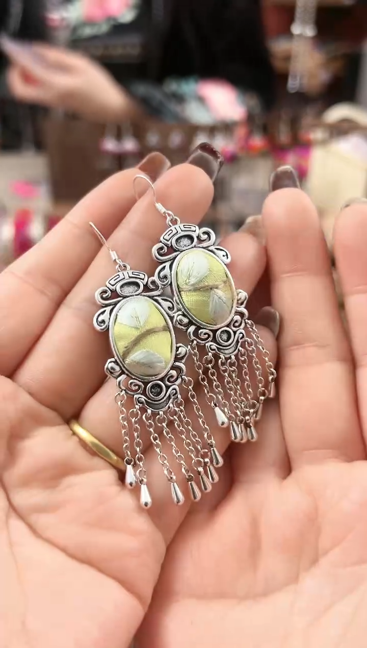 【闪购商品】织绣民族风老绣饰品296