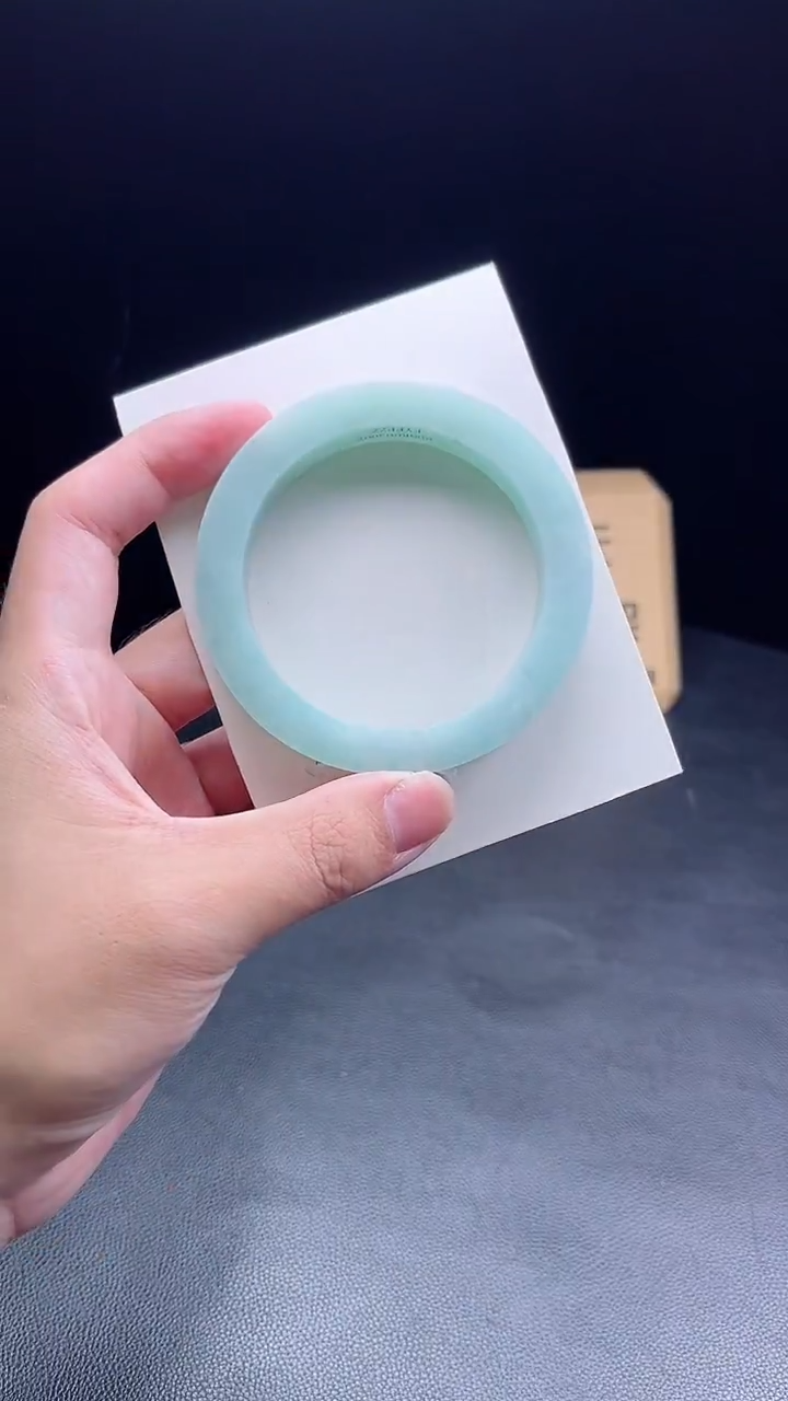 未镶嵌手镯定制翡翠昔?定制