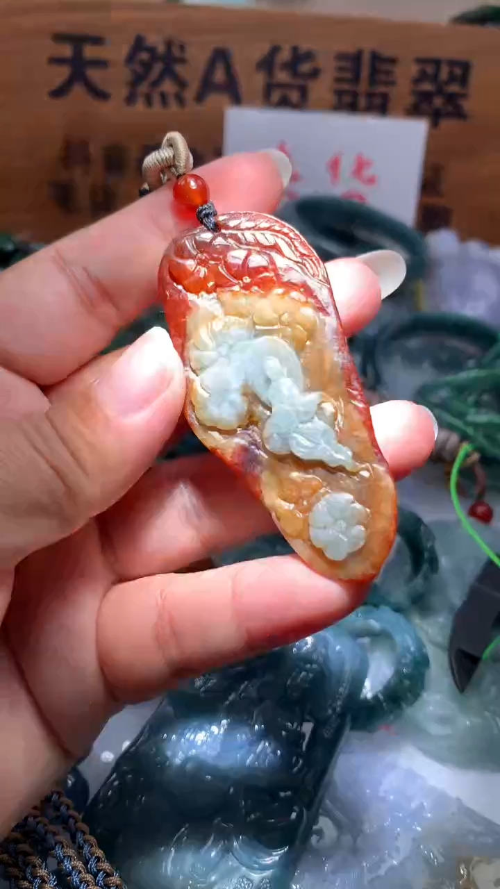 【闪购商品】翡翠颈饰未镶嵌保真天然A货翡翠
