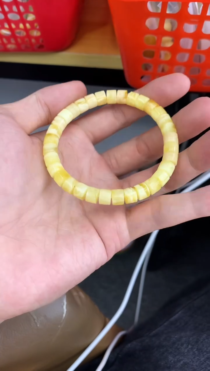 裸石蜜蜡未镶嵌手串