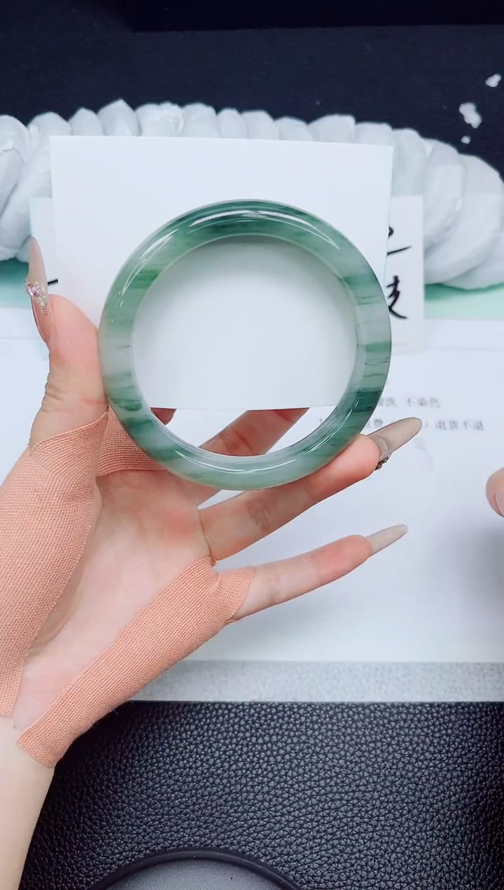 石英质玉未镶嵌手镯7-62