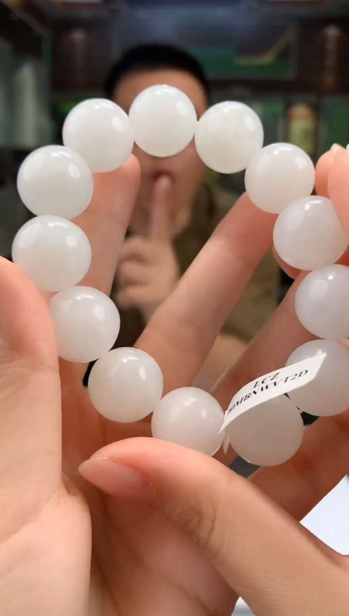 定制和田玉玉润东方天然和田玉（多样性发其一）