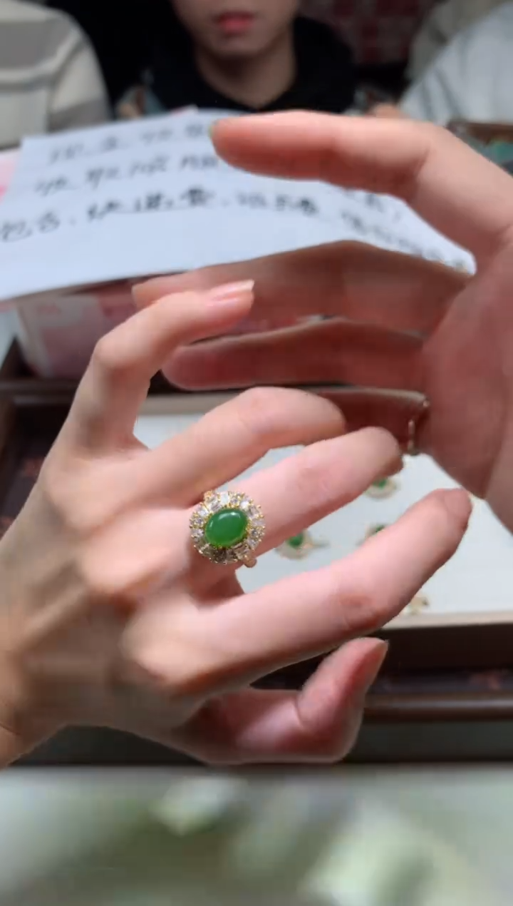 【闪购商品】翡翠颈饰合金天然A货翡翠-多样性发货