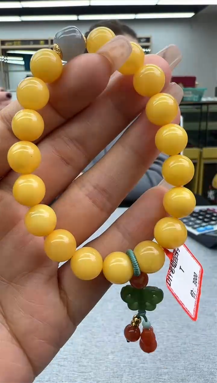 【闪购商品】琥珀手链未镶嵌548秒拍号