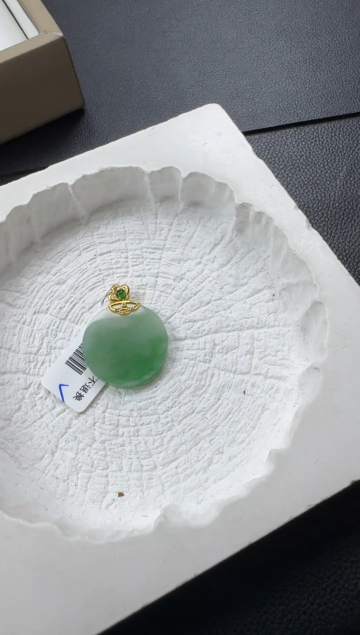 【闪购商品】翡翠颈饰18K金镶嵌K505-146无事牌